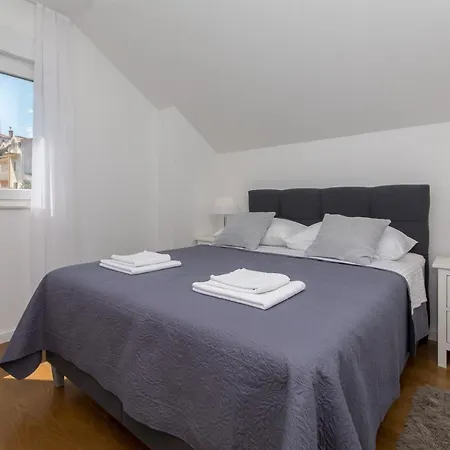 Gloria * Ντουμπρόβνικ